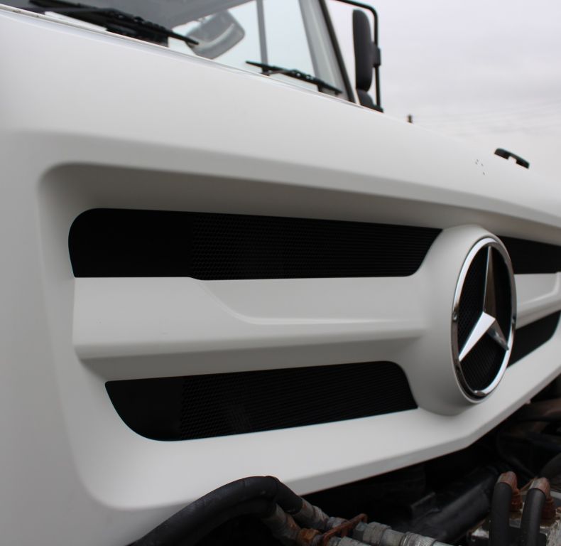 New Mercedes U4023/5023 Front Grille Upgrade