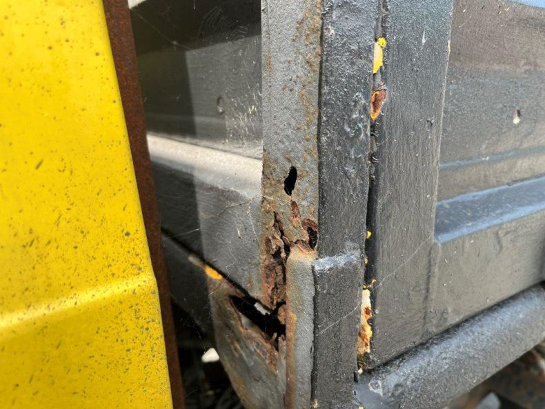 USED REAR BODY 406-427