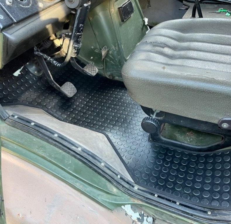 PAIR OF FLOORMATS TO SUIT U1300L & U3000/4000/5000