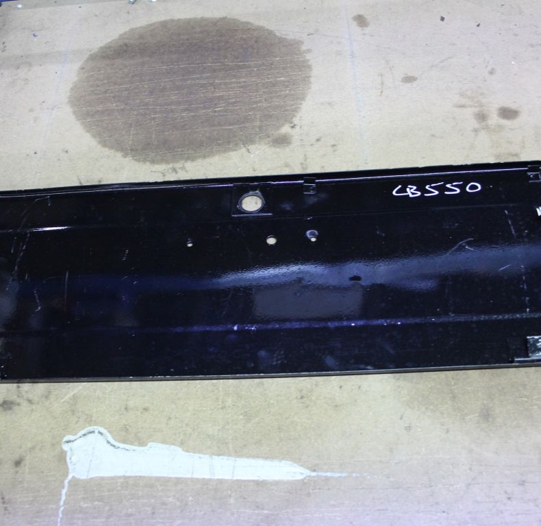 USED SBU GLOVEBOX LID BLACK