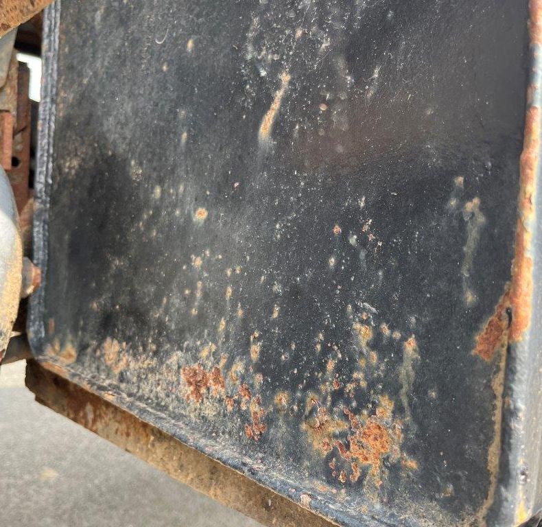 DIESEL TANK 424/427 U1000-1600