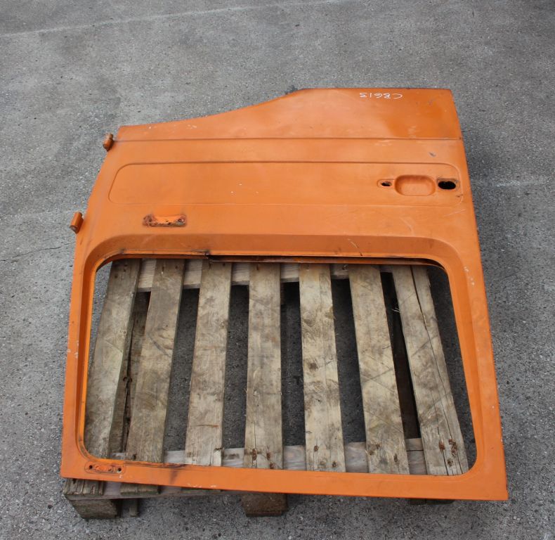 USED RH DOOR SBU