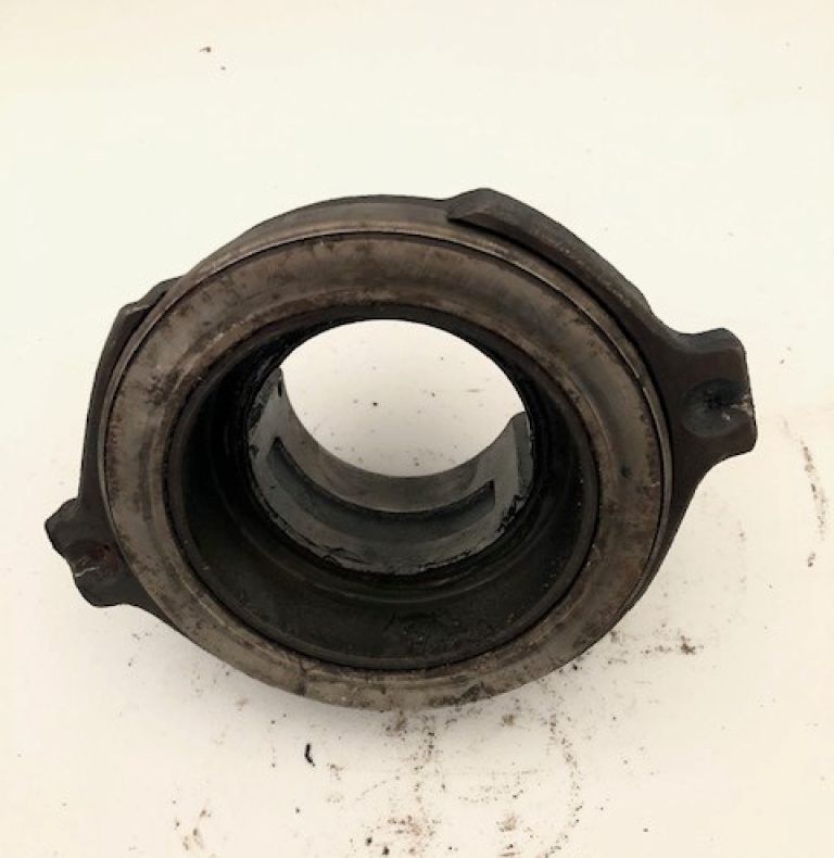 USED MB TRAC CLUTCH RELEASE BEARING