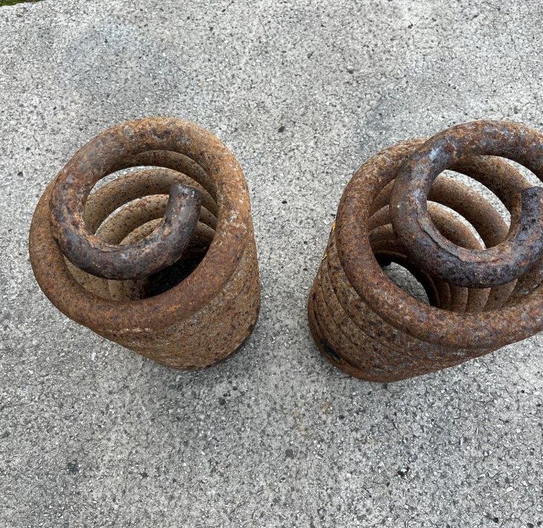 FRONT HEAVY DUTY SPRINGS 424-427