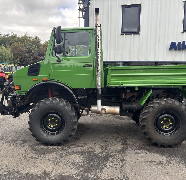 BRAND NEW CAB UHN/SBU