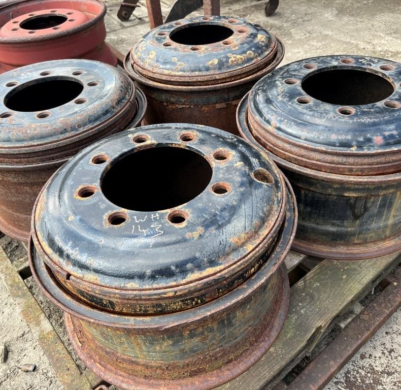 11X20" USED 8 BOLT RIMS X4