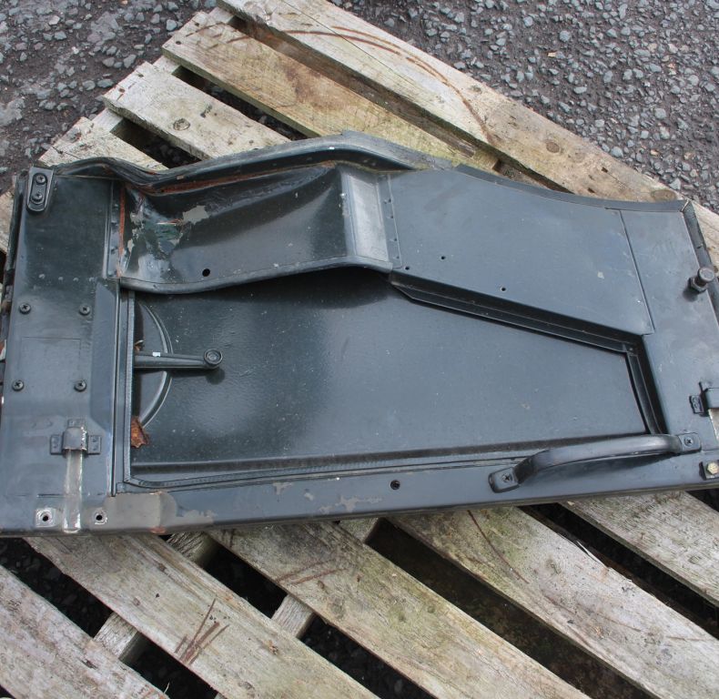USED RIGHT HAND 406/416 SOFT TOP CAB DOOR