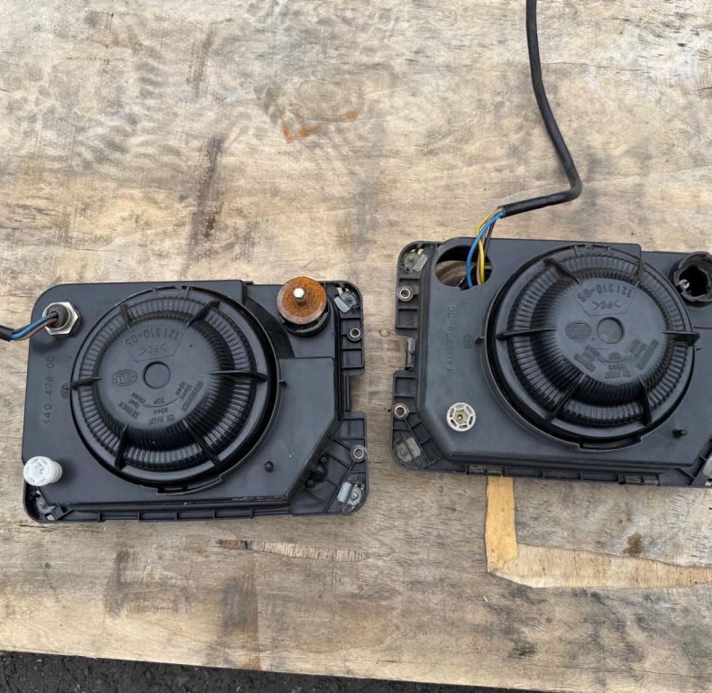 USED SBU LATER STYLE HEADLIGHTS