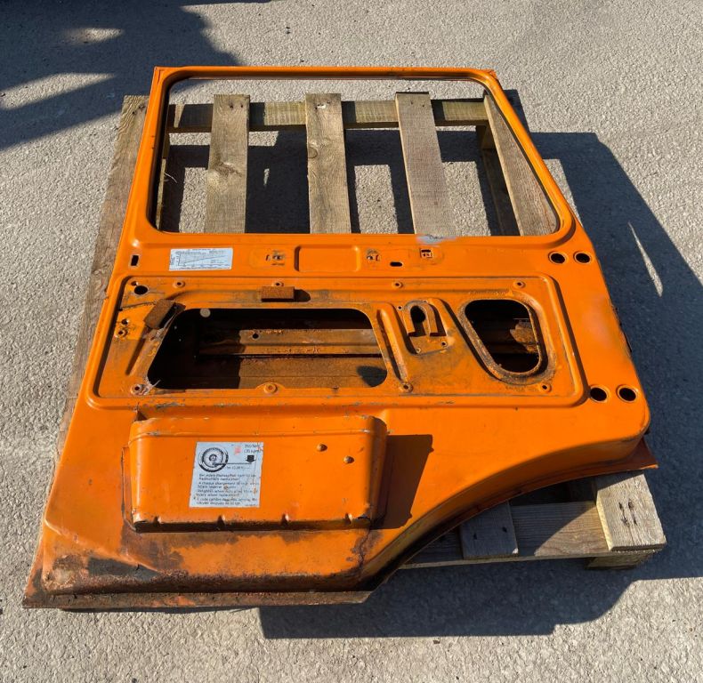 LEFT HAND DOOR SBU U1000-2450