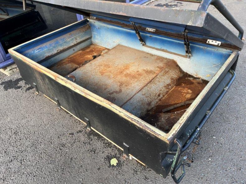 Used Atkinson Vos accessory roof top storage box.