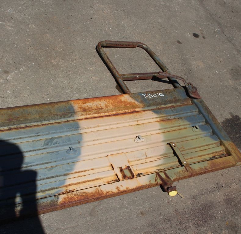 USED TAILGATE U1700L