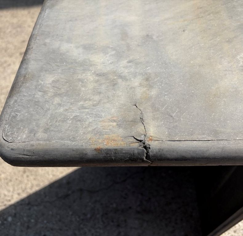 USED BATTERY BOX LID