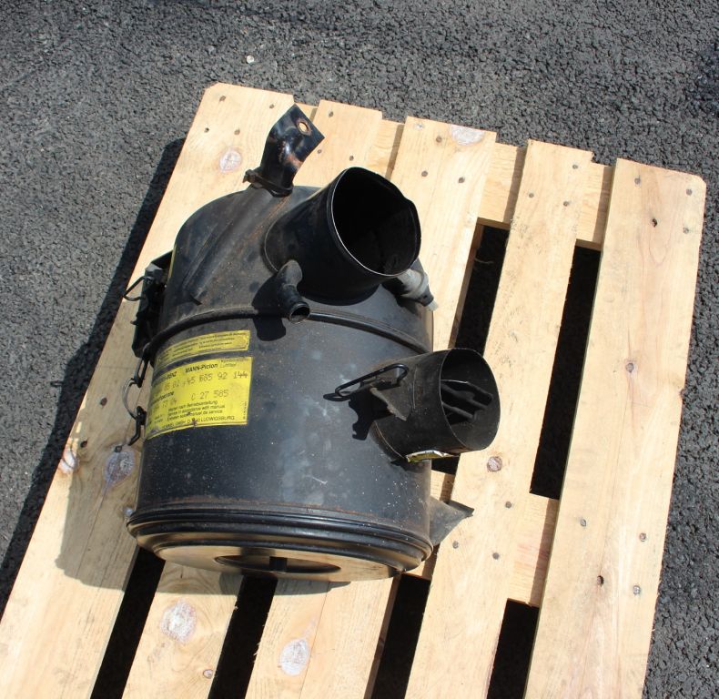 AIR FILTER HOUSING U1200-1700