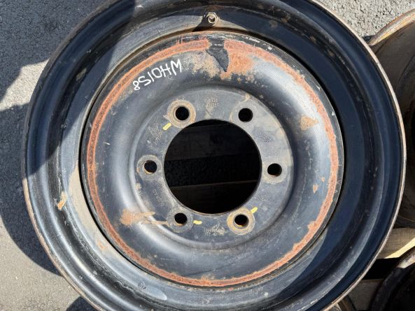 SET 4 USED RIMS 424 401 0801