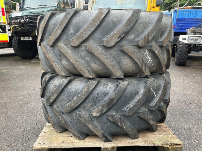 USED 445/70R24 MICHELIN XM47 TYRES X2