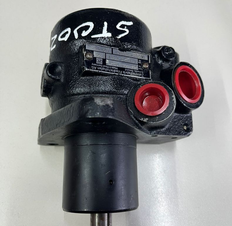 USED POWER STEERING PUMP 100BAR UNIMOG