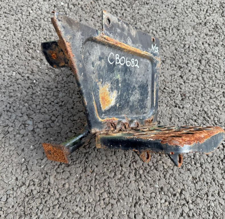 N/S TOP STEP SBU MODEL UNIMOGS