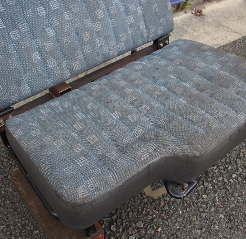 DOUBLE PASSENGER SEAT RHD