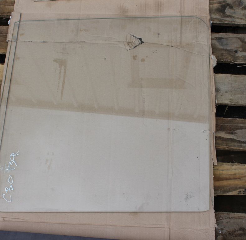 USED DROP GLASS SQUARE CAB