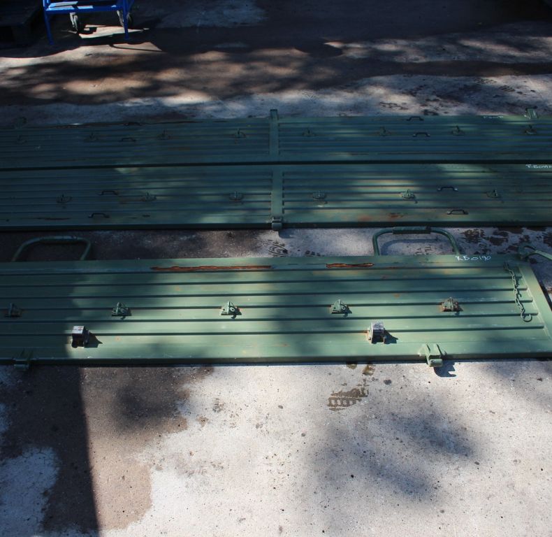 USED DROPSIDES FOR U1300L/U1350 MODELS