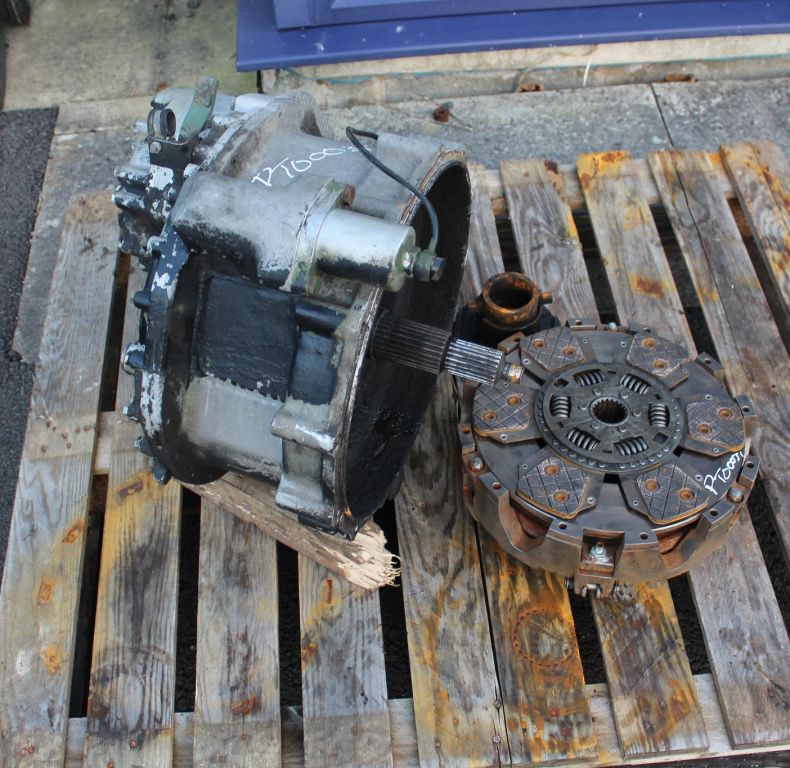 USED DOUBLE CLUTCH PTO BOX