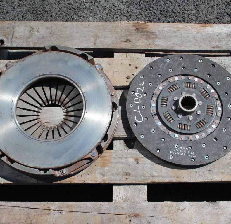 SINGLE CLUTCH 330MM U1300L USED LOW KMS