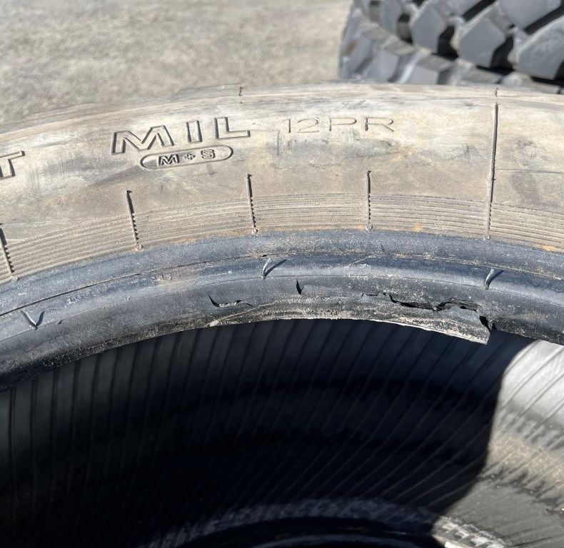 2x 12.5R20 MPT MIL