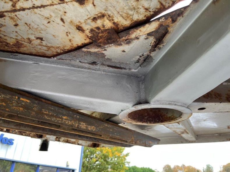 3 WAY TIPPING BODY 406-427