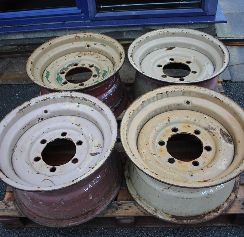USED EX-MILITARY WIDE TRACK 11X20" WHEEL RIMS