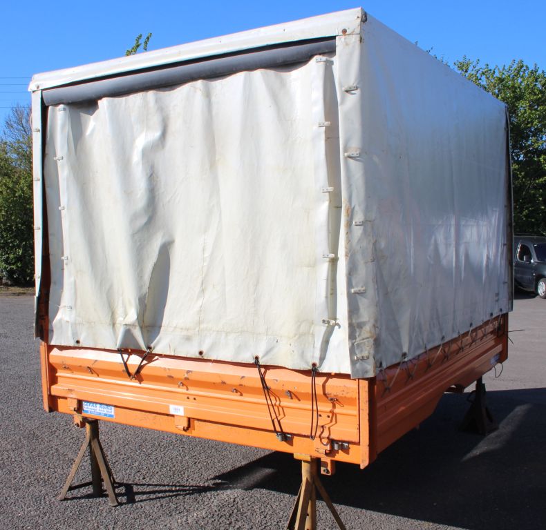 DOUBLE CAB REAR BODY