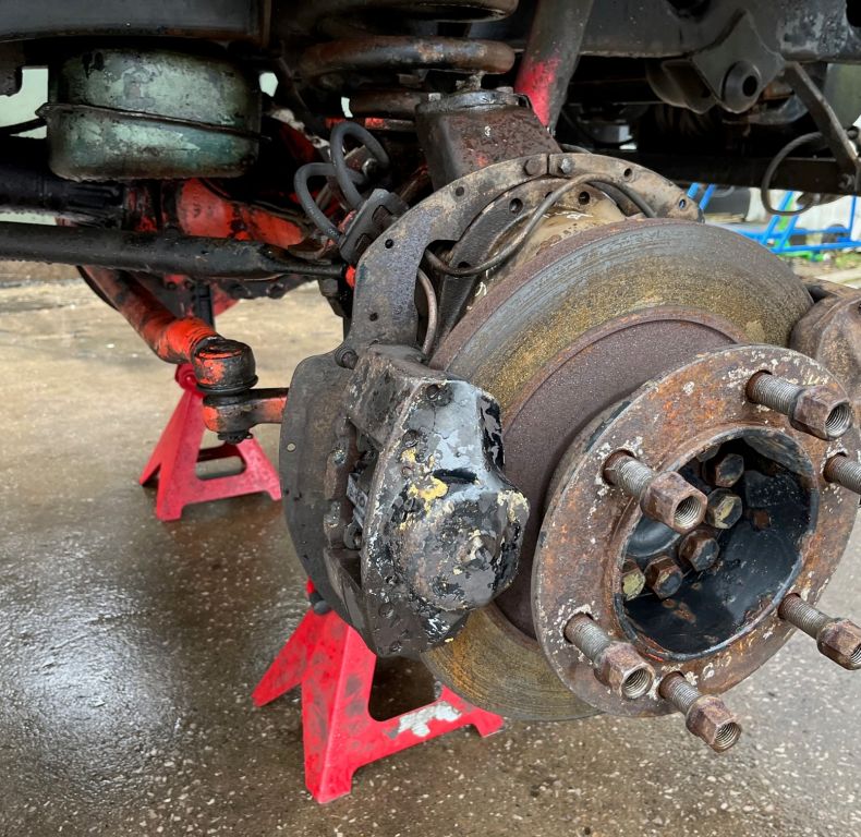 DISC BRAKE FAST AXLES