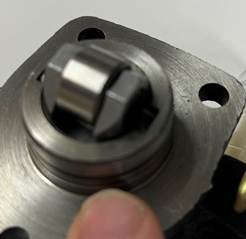 LIFT PUMP UNIMOG MB TRAC OM352