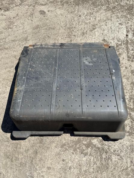 UHN U300 400 500 BATTERY BOX LID