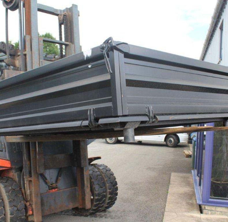 NEW REAR BODY U900-U1600 SWB