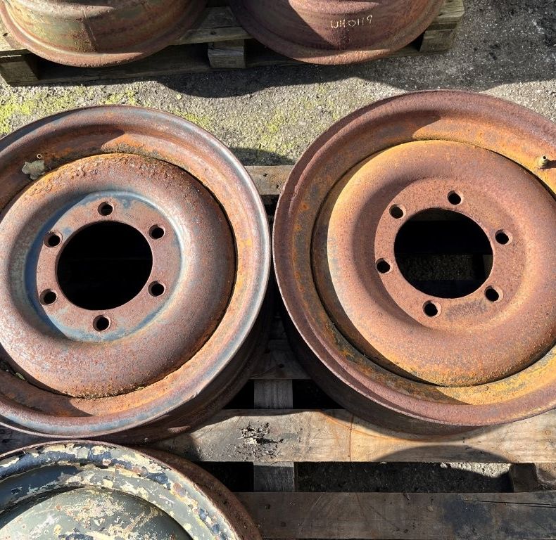 2X 9X20 RIMS