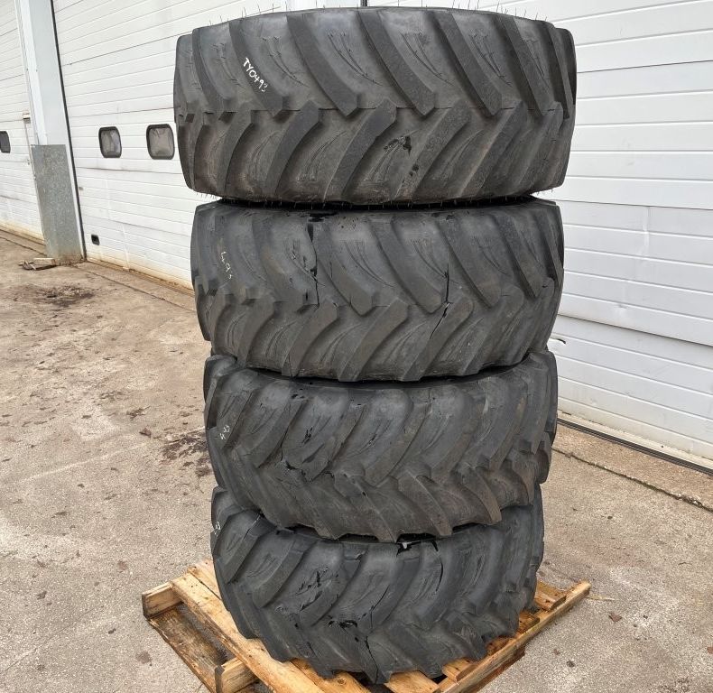 425/75R20 BKT TYRES 80%+