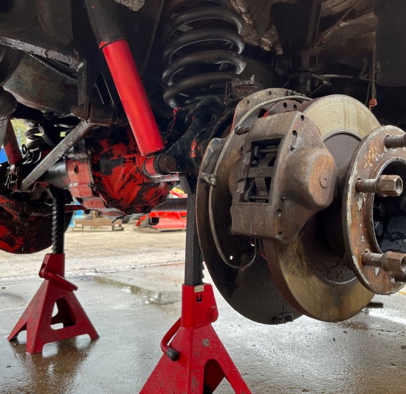 DISC BRAKE FAST AXLES
