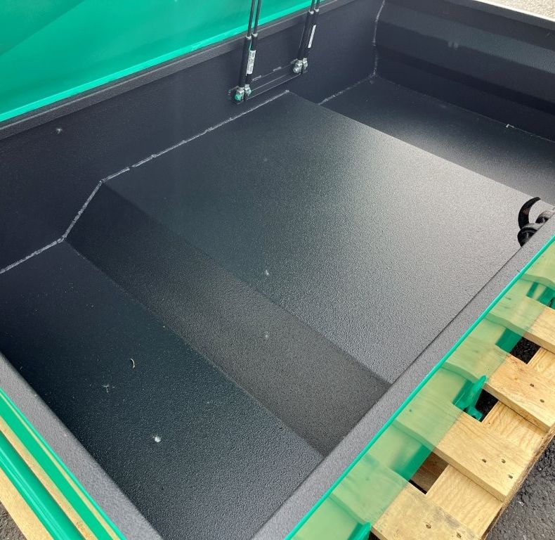 NEW ROOF BOX & LADDER