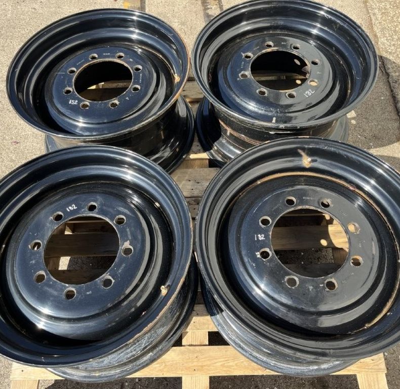 4x 13x24" RIMS