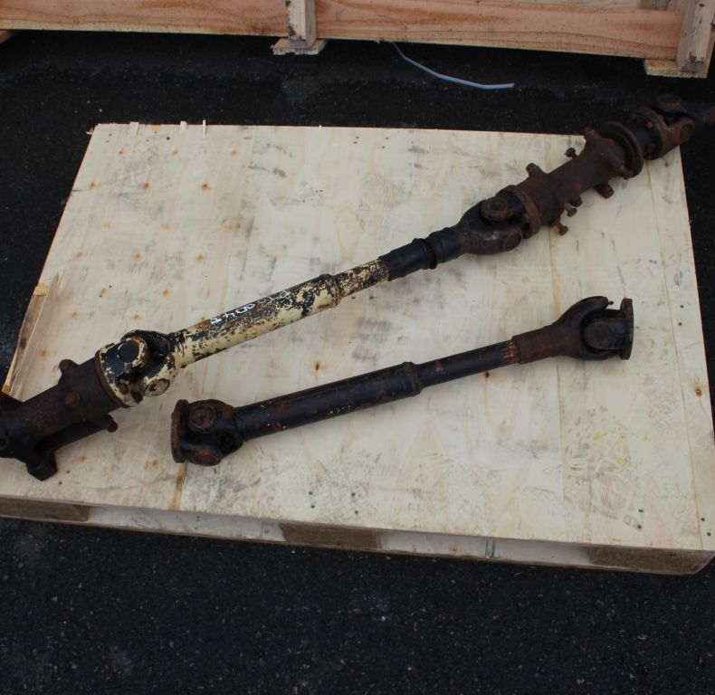 USED U900 406 REAR PTO