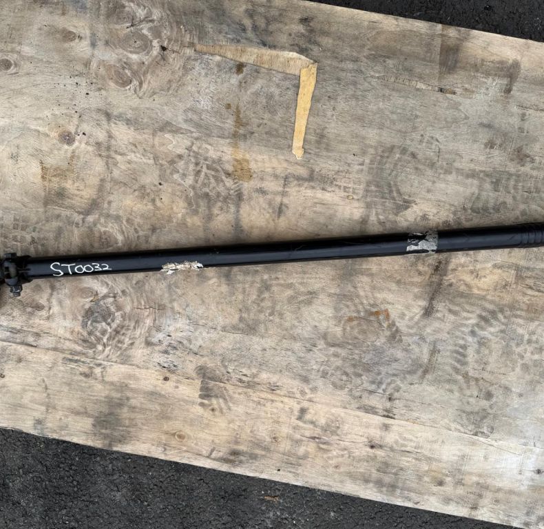 USED DRAG LINK TO SUIT U1300L/U1550L