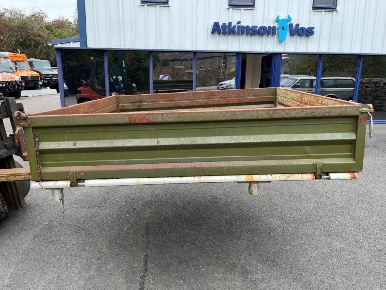 3 WAY TIPPING BODY 406-427