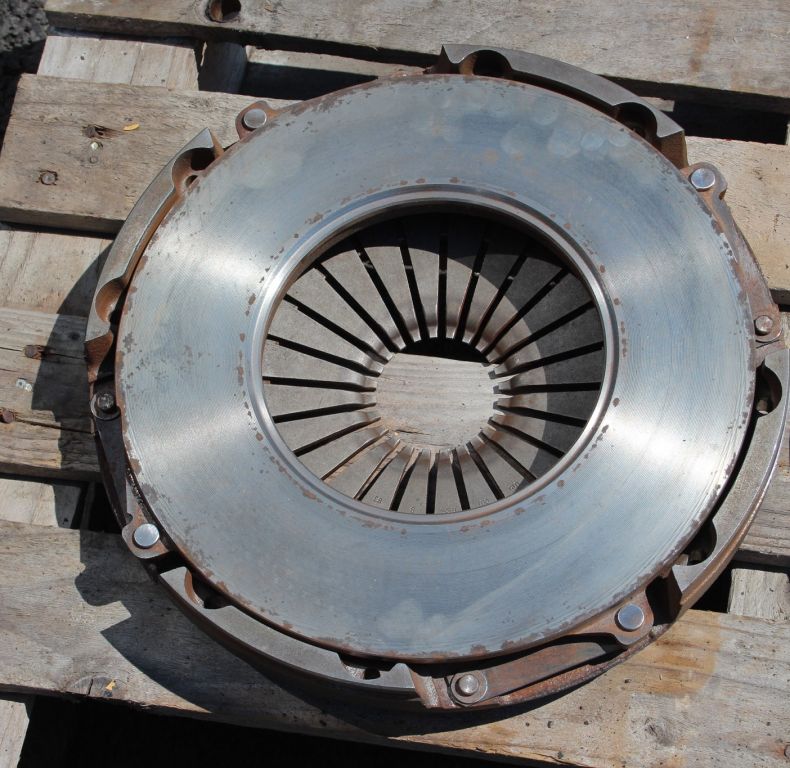 SINGLE CLUTCH 330MM U1300L USED LOW KMS