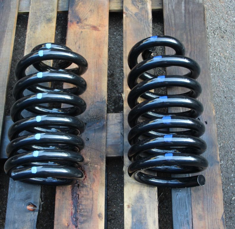 AV FRONT HEAVY DUTY SPRINGS 424/427 UNIMOGS