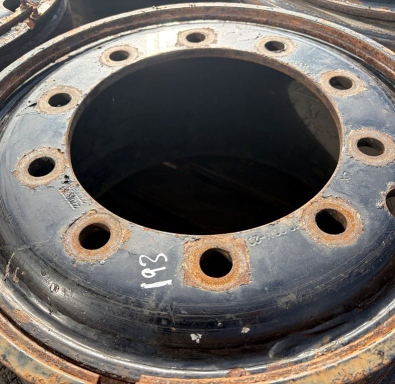 10 BOLT 10X20” SPLIT RIMS SET 4
