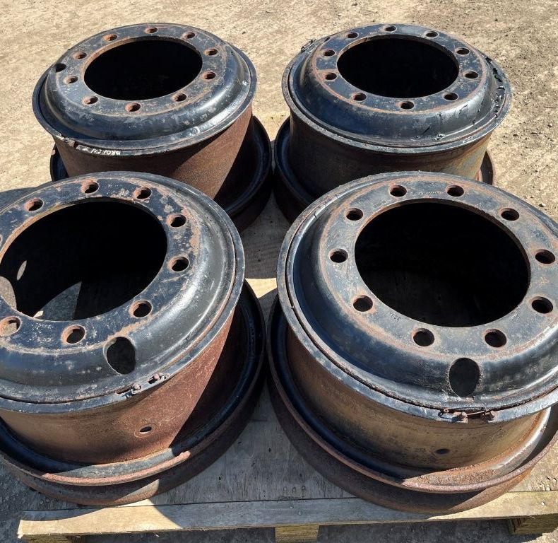 4X 10X20 10 BOLT RIMS