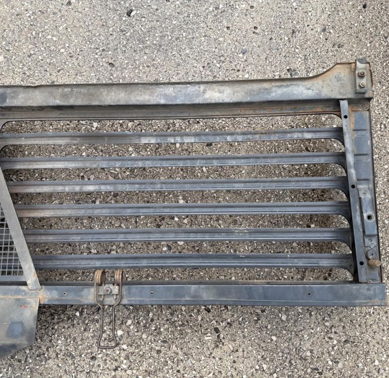 Used grille to suit U1200-U1700 models.
