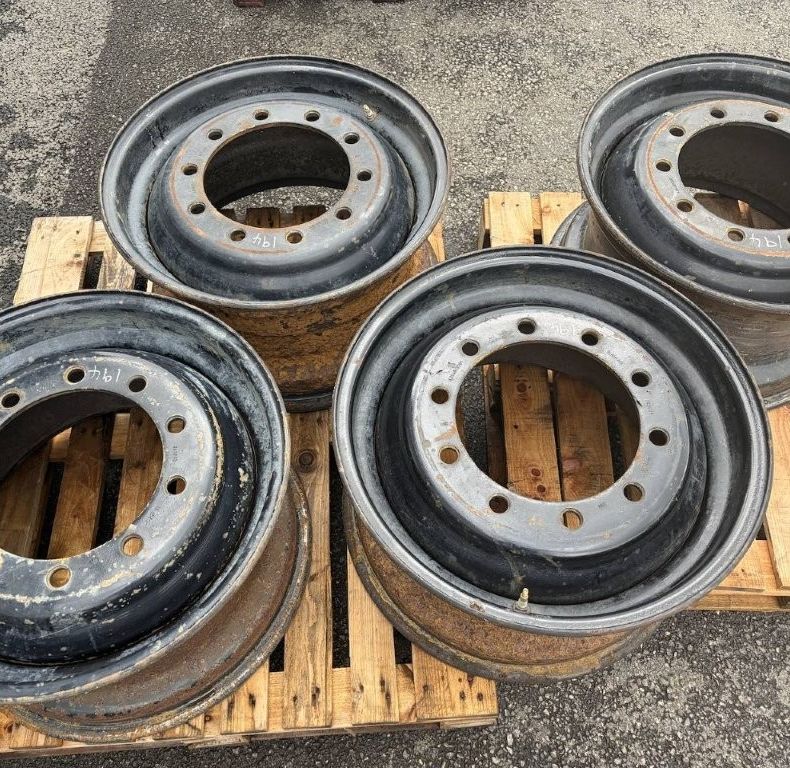 13x24" RIMS 10 BOLT X4