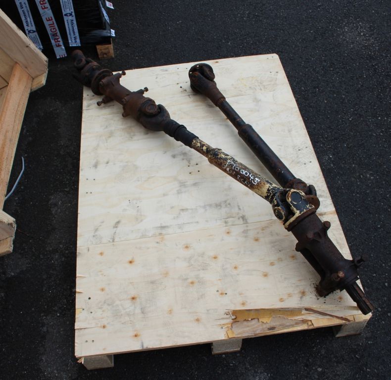 USED U900 406 REAR PTO