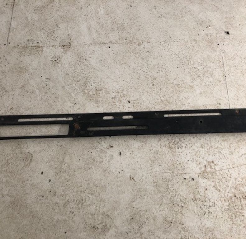 USED DASH TOP PANEL IN BLACK